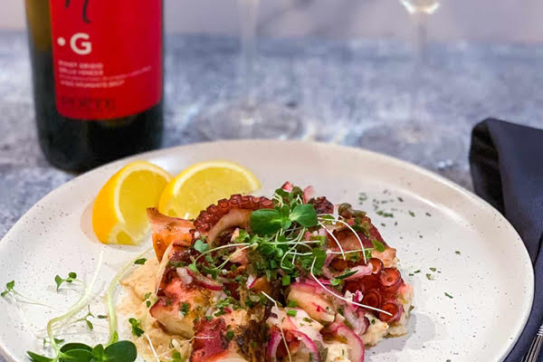 Suggestion accord met-vin : Salade de pieuvre grillée + Spumante •G Pinot Grigio mousseux Brut DOC